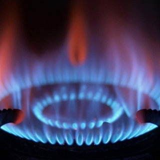 Gasflamme auf einem Herd.