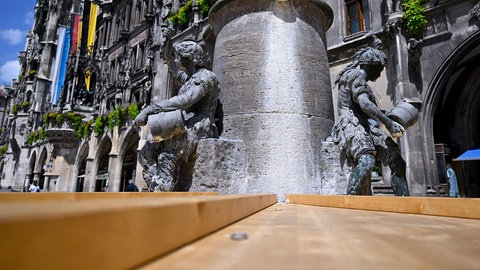 Der Fischbrunnen auf dem Marienplatz in München