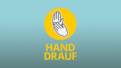 Die Grafik zeigt das "Hand drauf"-Piktogramm für Deutsche Gebärdensprache (DGS). Es zeigt zwei Hände, wobei die Finger der einen Hand in der Handinnenfläche der anderen Hand liegen. Das Piktogramm besteht aus schwarzen Linien auf weißem Hintergrund. Das Ganze istz eingebettet in einem gelben Kreis auf türkisfarbenen Hintergrund.    