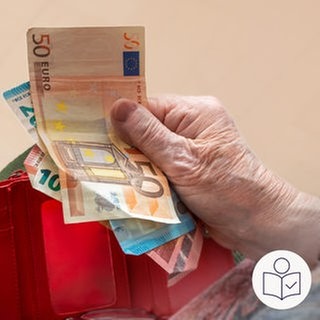 Die Hand von einem älteren Menschen hält Geld·scheine. Dahinter sieht man einen Geld·beutel. Rechts unten das SWR-Logo für Leichte Sprache.  