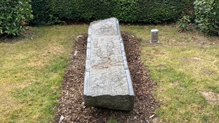 Grab von Ernst Krenek