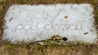 Grab von Paul Dessau