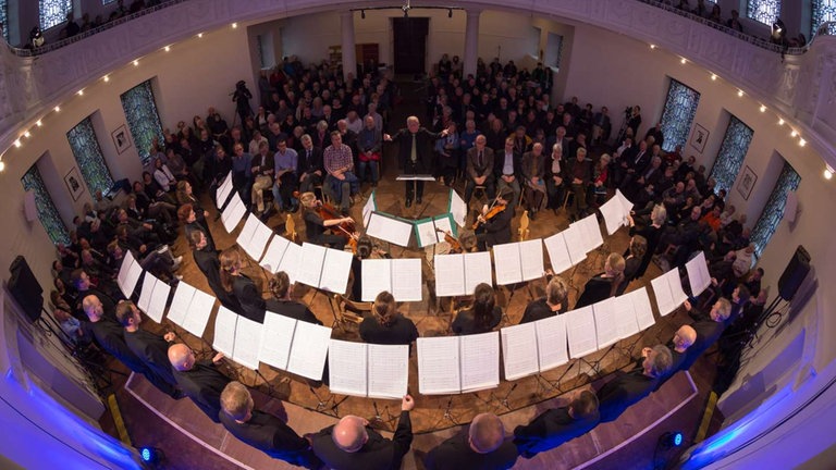 Konzert mit Publikum in Fischaugenperspektive