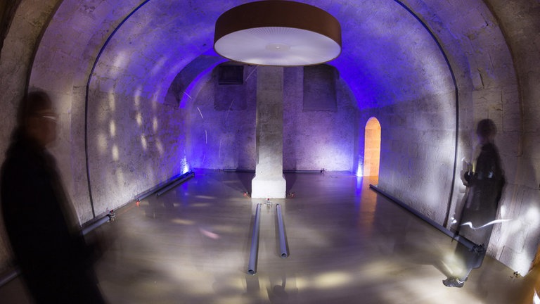 Klangkunst mit Lichtdesign in der Alten Hofbibliothek von José Antonio Orts