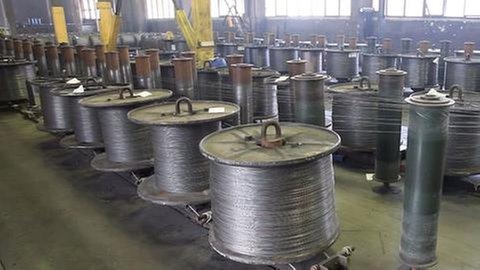 Videostandbild: "Durch die Raum fällt" von Alvin Schulz