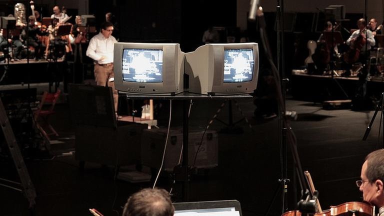 Elektronischer Aufbau mit Computer