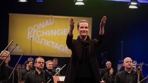 Elena Schwarz und das SWR Symphonieorchester