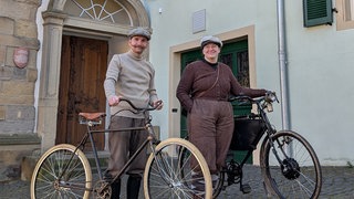 Sarah und Joshua leben und kleiden sich wie in 1900
