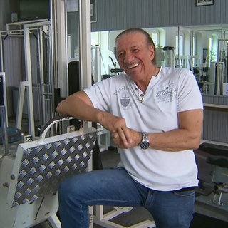 Rudi in seiner Muckibude in Mannheim