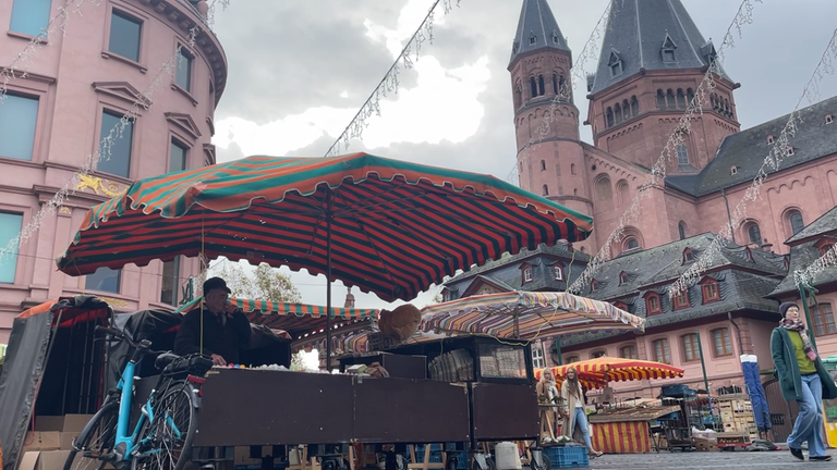 Mainzer Wochenmart mit Werners Eier-Stand