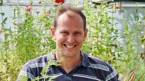 Cornelius betreibt mit seiner Familie eine Gärtner in Gomaringen