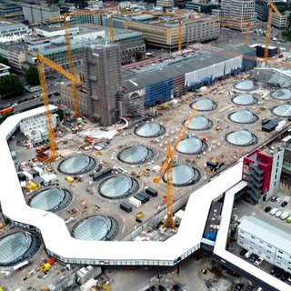 Die S21-Baustelle klafft mitten in der Stuttgarter Innenstadt
