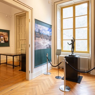 Blick in die Sonderausstellung „Sehnsucht Pompeji“ auf Schloss Villa Ludwigshöhe