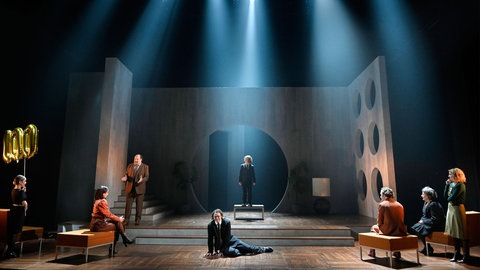 Szene aus: Buddenbrooks, In einer Neufassung von John von Düffel 