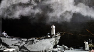 Cameron Shahbazi (Mascha), Aryeh Nussbaum Cohen (Olga), Dennis Orellana (Irina), Eva Christine Just (Mütterchen)