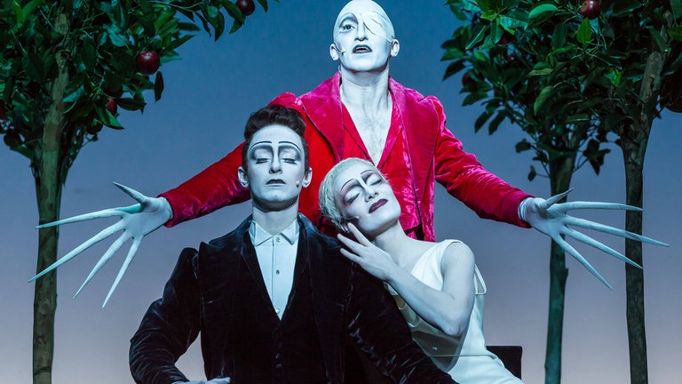 Robert Wilson inszeniert „Faust“ von Johann Wolfgang von Goethe am Berliner Ensemble (2015)