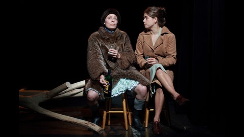 Die lichten Sommer, Valeria Prautsch und Mayra Bosshard (vlnr.)