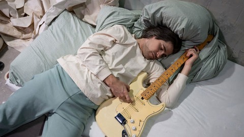 Staub, Objekttheater von O-Team