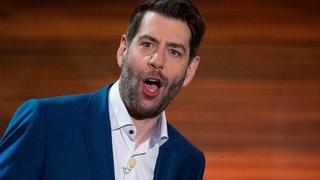 Claus von Wagner bei der Aufzeichnung der Jubiläumssendung von der ZDF-Politsatire „Die Anstalt“ im TV-Studio.