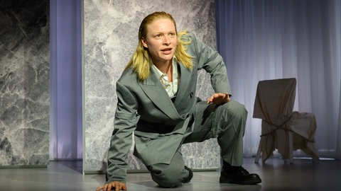 Schauspielerin auf der Bühne