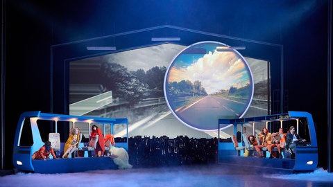 Station Paradiso“ – eine Busfahrt entlang der Europastrasse 5