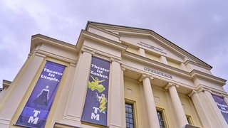 Außenansicht der Oper Magdeburg
