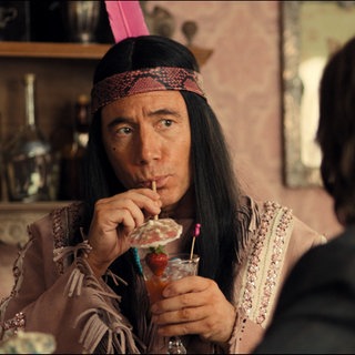 Michael Bully Herbig als Abahachi in einer Szene aus dem Film "Das Kanu des Manitu" 