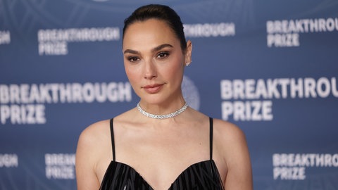 Die israelische Schauspielerin Gal Gadot, bekannt u.a für ihre Rolle als Wonder Woman wird an den Filmfestspielen von Venedig nicht teilnehmen.