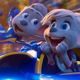 Ed (l) und Edda in einer Szene des Films "Grand Prix of Europe"
