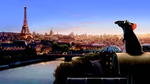 Filmszene aus dem Pixar-Film "Ratatouille": Ratte Remy blickt über die Stadt Paris, der Eiffelturm prominent im Hintergrund.