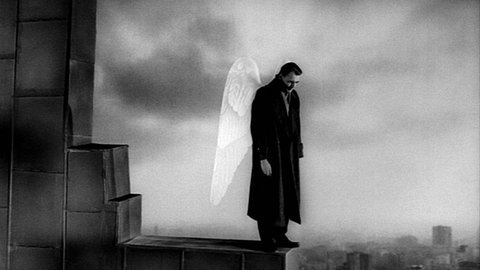 Bruno Ganz in seiner Paraderolle als Engel in "Der Himmel über Berlin", 1987