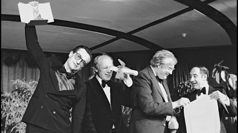 Wim Wenders gewinnt die Goldene Palme in Cannes für "Paris, Texas", 1984