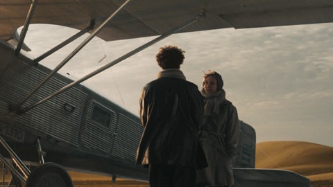 Antoine de Saint-Exupéry (Louis Garrel) und Noëlle Guillaumet (Diane Kruger). Szene aus dem Film "Saint-Exupéry – Die Geschichte vor dem kleinen Prinzen"