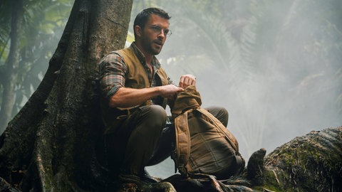 Jonathan Bailey in "Jurassic World: Rebirth" (2025)