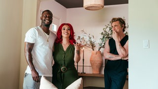 Tourguide Nick und seine Partnerin mit "Fab Five"-Moderator Jeremiah Brent.