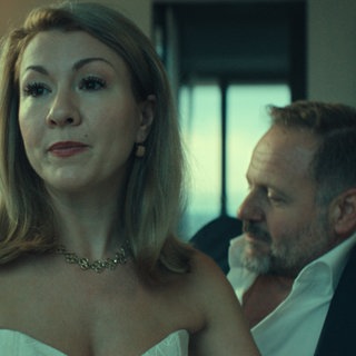 „Unfamiliar“ von Paul Coates