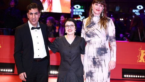 Shahrbanoo Sadat (M), Regisseurin und Hauptdarstellerin von No Good Men.