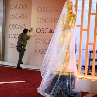 Die Oscargala wird von Mitarbeitern vorbereitet