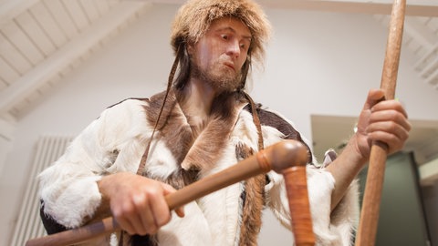 Ötzi Rekonstruktion in Herxheim (Rheinland-Pfalz). 