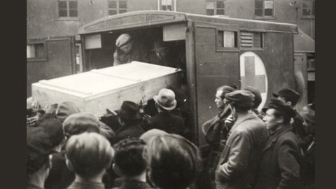 Historische Fotografien zu Shmuhel Dancyger