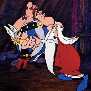 Caesar hat Asterix und Obelix 12 Aufgaben gestellt, die die beiden lösen sollen. Druide Miraculix gibt ihnen Zaubertrank mit. Insbesondere über das Aussehen der Druiden, die es tatsächlich gab, kann die Forschung bisher wenig sagen. 