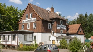 Rodaborn bei Triptis (Saale-Orla-Kreis) an der Bundesautobahn A 9 war die erste Autobahnraststätte in Deutschland.