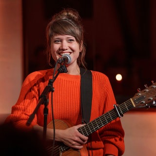 Elena Seeger, Förderpreisgeweinnerin beim Kleinkunstpreis Baden-Württemberg 2025
