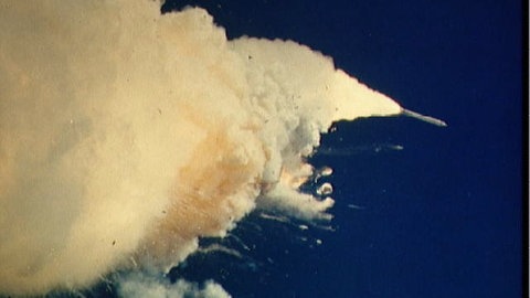Raumfähre Challenger explodiert kurz nach dem Start vom Kennedy Space Center in Cape Canaveral