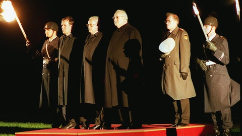 Helmut Kohl beim Zapfenstreich am 10.10.1998