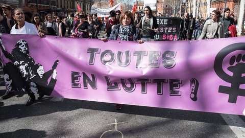 Protestiernde auf der Straße