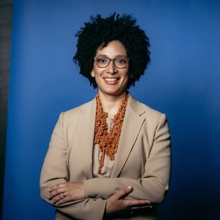 Kenza Ait Si Abbou, Ingenieurin und KI-Expertin