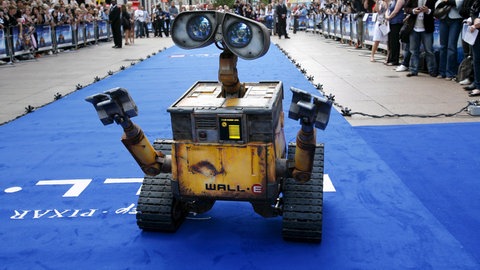 Ein Modell des Roboters Wall-E bei der Premiere des gelichnamigen DisneyPixar-ANimationsfilms 2008 in London.
