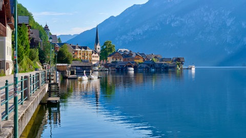 Hallstatt: eine Marktgemeinde am Westufer des Hallstätter Sees im österreichischen Salzkammergut.