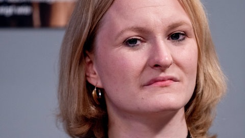 Die Stuttgarter Literaturwissenschaftlerinnen Kristin Eichhorn